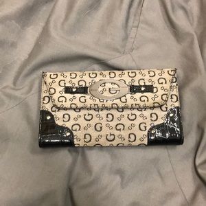 Guess wallet